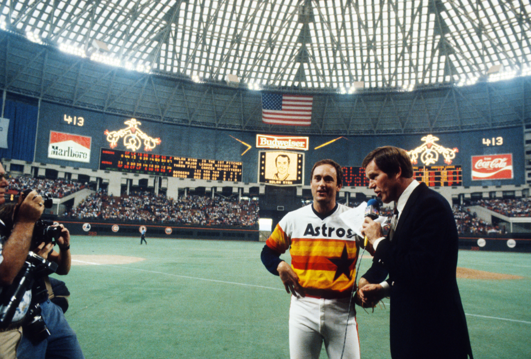 A highlight was its 474-foot-long scoreboard, complete with a “seemingly endless repertoire of animated light pictures, story-board cartoons, or often simple one-word commands.” Here, the Astros congratulate Nolan Ryan on his 5th no-hitter in 1981.